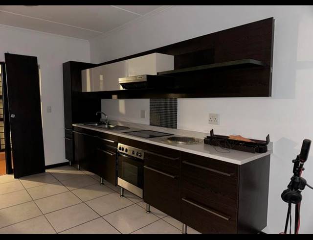 2 BEDROOM PROPERTY TO RENT IN GREENSTONE HILL